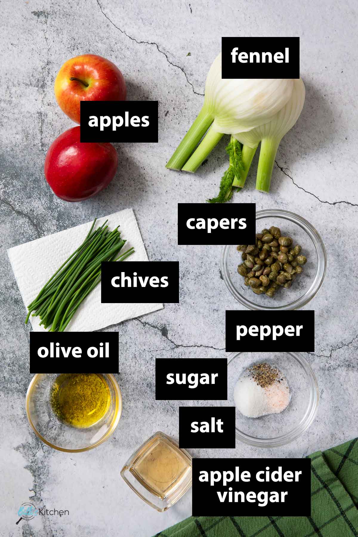 All the ingredients you need when making fennel salad with apples at home.